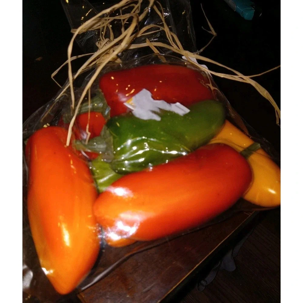 8‎ Artificial Chile Peppers Decorative Vegetable Fake Home Decor Farmhouse NEW